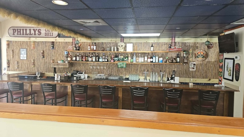 Philly’s Café & Deli
Fountain Center,
Hilton Head