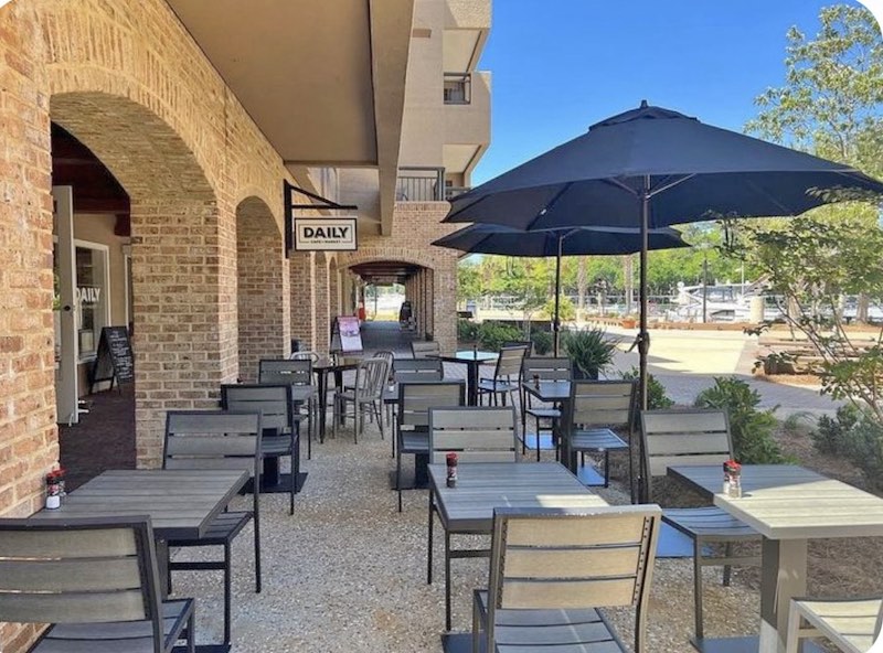 Daily Cafe + Market Hilton Head Island Exterior