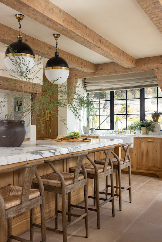 J Banks Design Hilton Head California Mediterranean farmhouse home kitchen by Molly Rose