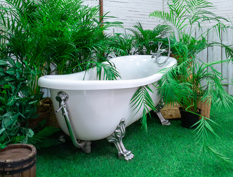 Outdoor bath guide Lowcountry wellness 2026 clawfoot bathtub