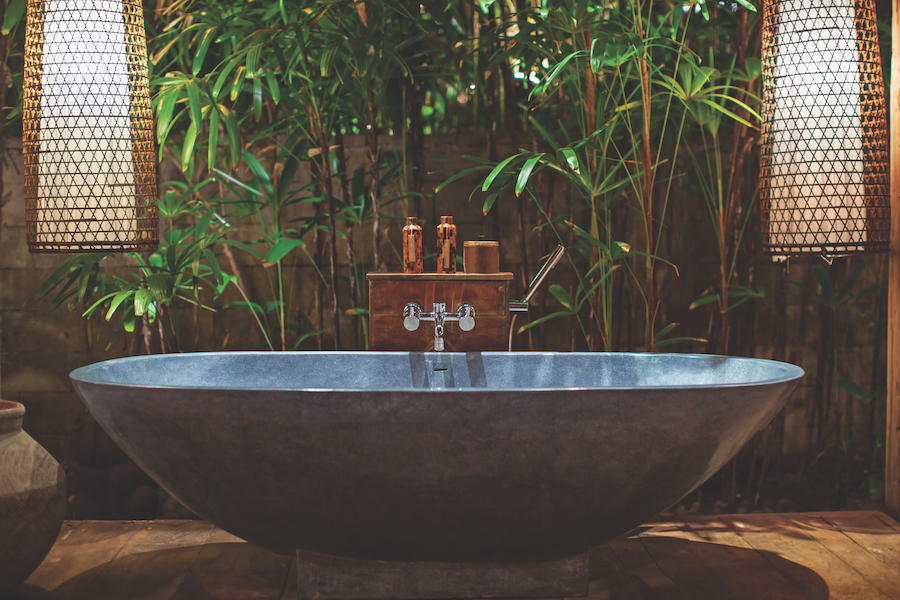 Outdoor bath guide Lowcountry wellness 2026