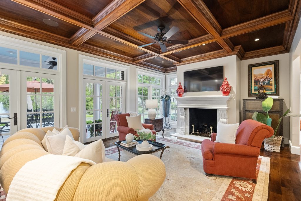 2 High Ponds Lane, Bluffton, SC 29910 - Living Room