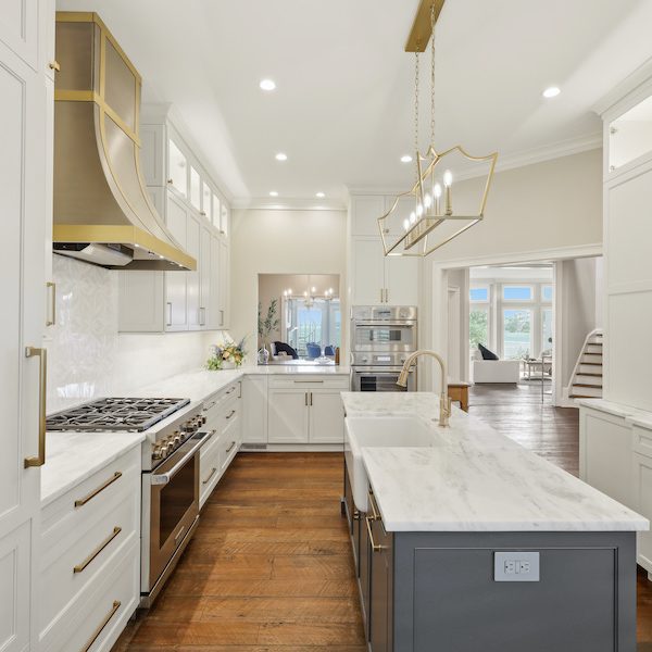How a Dated Sea Pines Kitchen Became a Dream Cooking Space