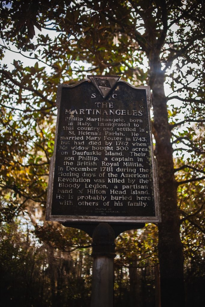 Historical marker on Daufuskie Island recounting the 1781 death of Loyalist militia captain Philip Martinangel