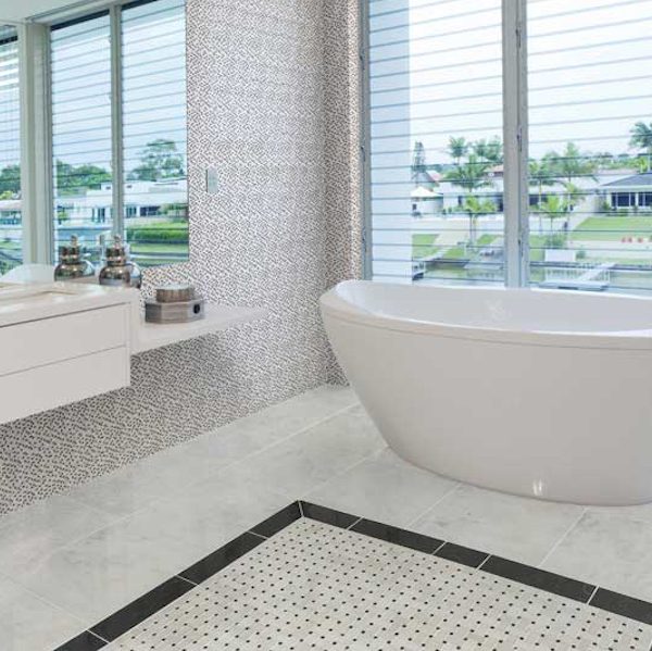 5 Expert Tips for Choosing Flooring and Tile in Coastal Homes