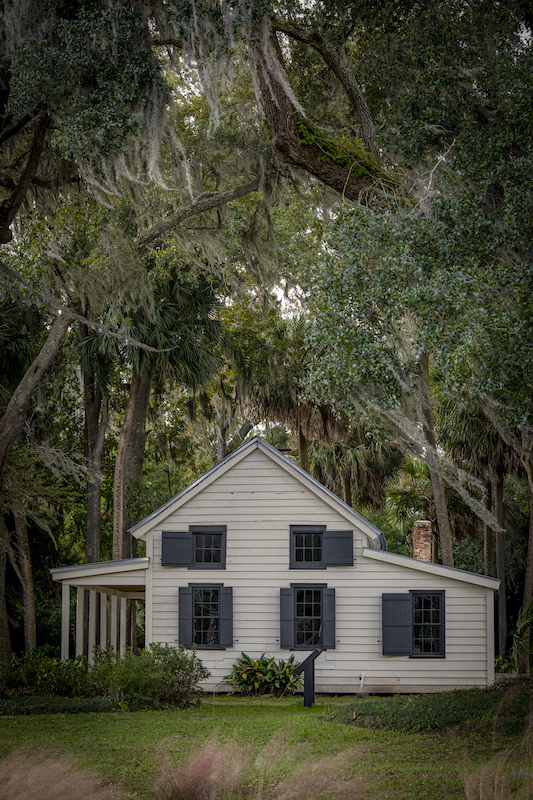 Garvin-Garvey House beneath live oaks and Spanish moss in Bluffton