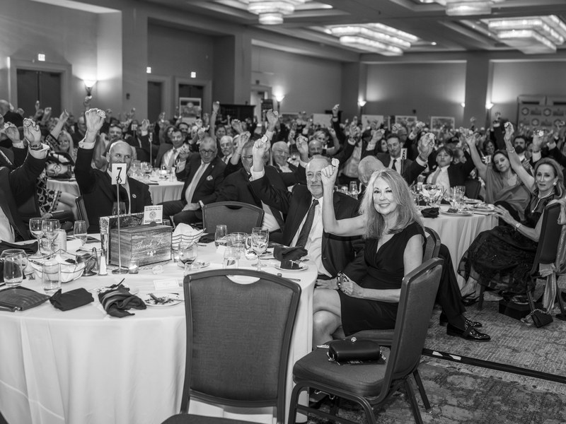 Guests gathered at an OPFOB Dinner for the Heroes